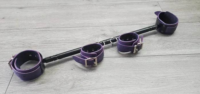 Wholesale Adjustable Bondage Stocks BDSM Spreader Bar Ballisticmetal Handcuffs Restraints Wholesale Adjustable Bondage Stocks BDSM Spreader Bar Ballisticmetal Handcuffs Restraints