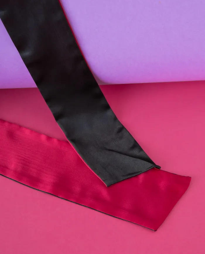 Idea Leather Vibrators Satin Blindfold