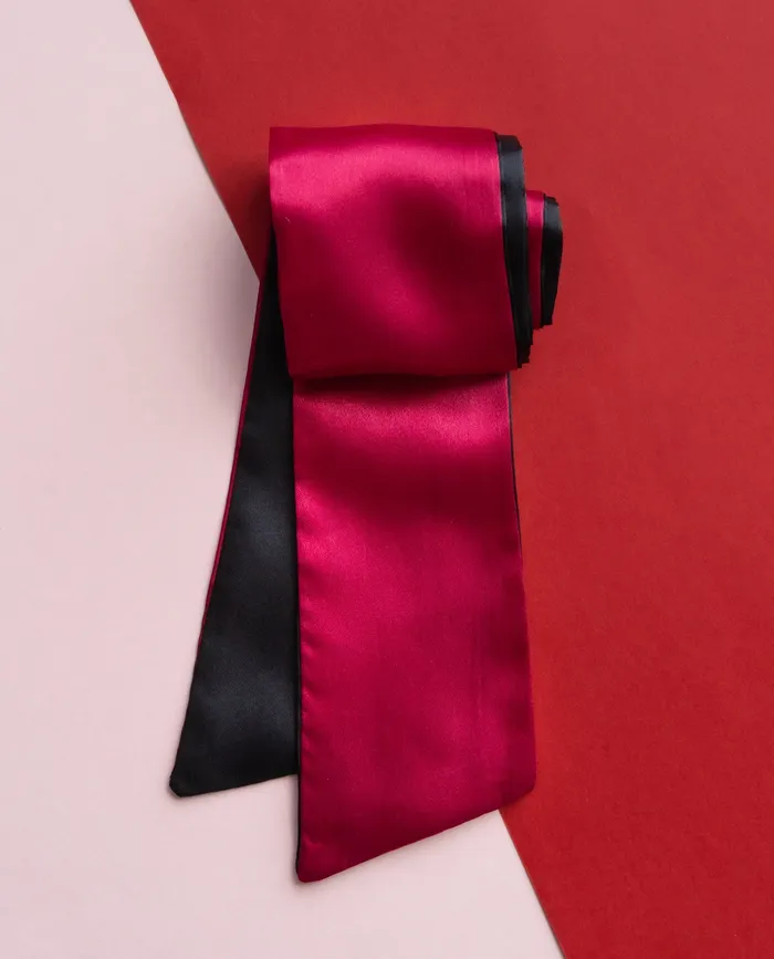 Idea Leather Vibrators Satin Blindfold
