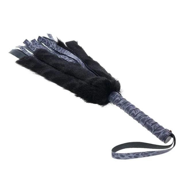 Sportsheets Couples Sportsheets Sex Mischief Cougar Faux Fur Flogger